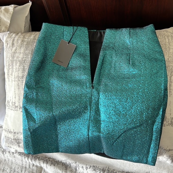 Skirt - Picture 3 of 4